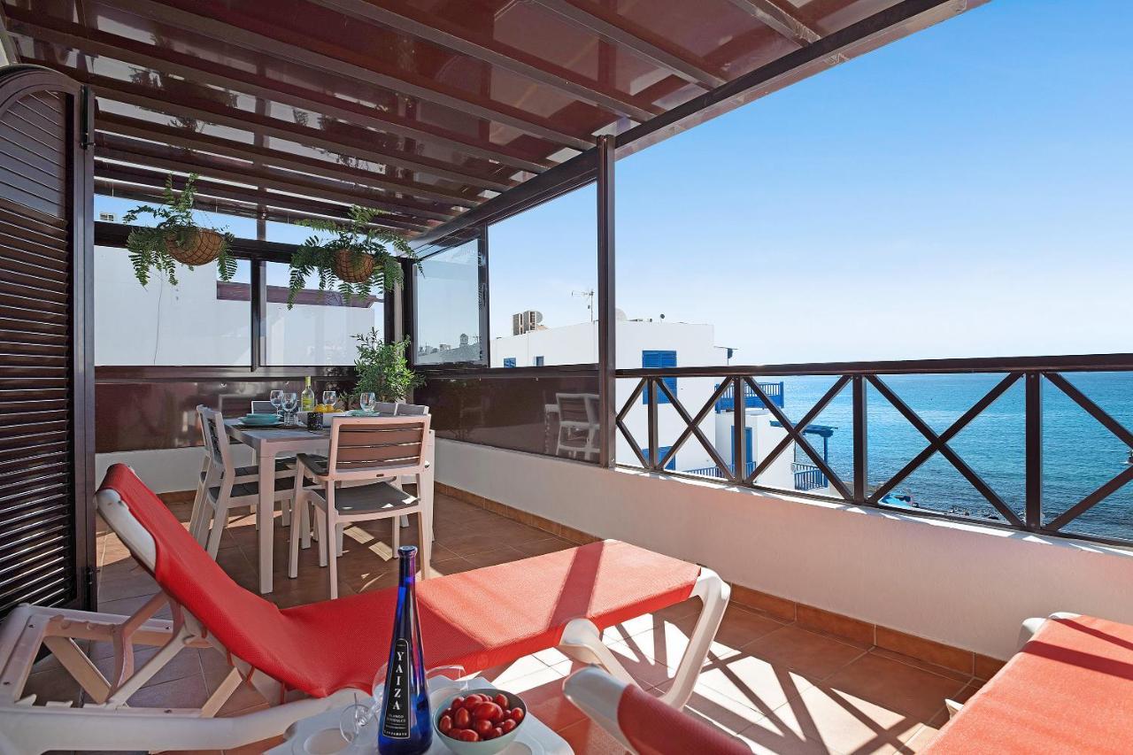 Apartamentos La Estrella III Playa Blanca  Exterior photo